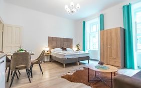 Elegant 1Br Apt. - Great For Long Stays
